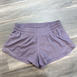 Hotty Hot Shorts Lululemon Low Rise 2.5"
